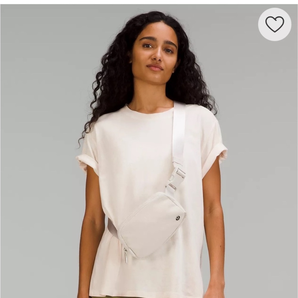 Lululemon Everywhere Belt Bag White Opal
